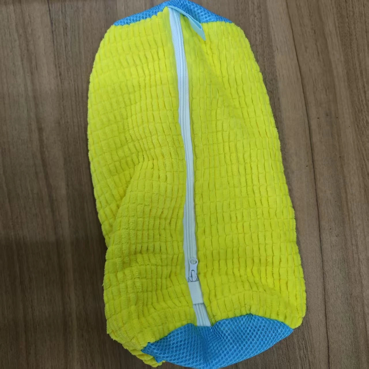 Durable Shoe Washing Machine Bag -360°Fluffy Fiber surround Cleaning, Reusable & strong for All Shoes [Yellow]